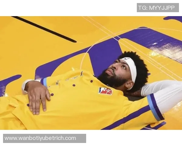 帕金斯对浓眉身材变化的看法：树立榜样保持良好体型的重要性