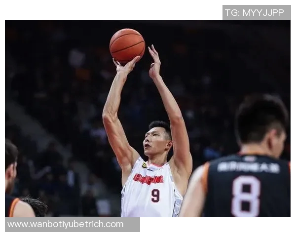 万项代表杜利亚伊足球学院首秀表现出色助力球队大胜对手